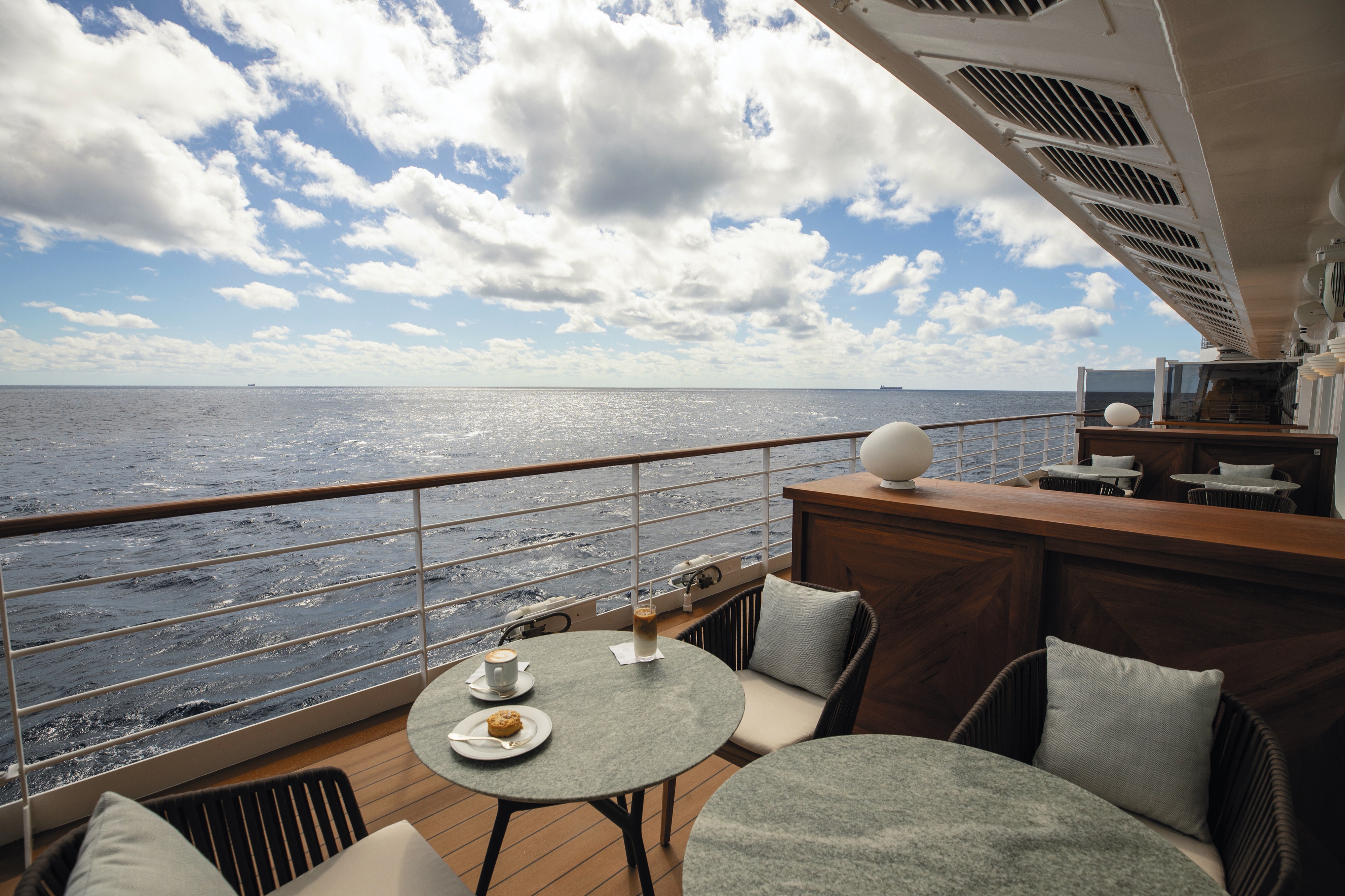 Seven Seas Splendor - Coffee Connection